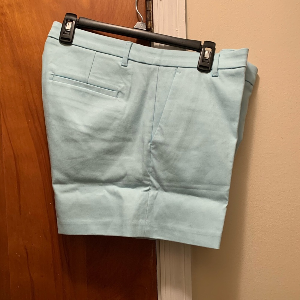 Shorts - Picture 2 of 6